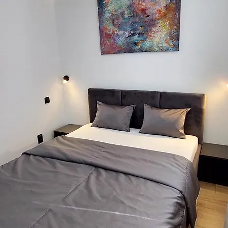 Διαμέρισμα Porte *